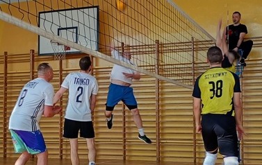 Rogozińska Gminna Liga Siatk&oacute;wki - XV edycja -p&oacute;łfinał 9