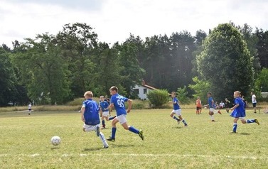 09