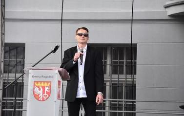 Pomnik Kr&oacute;la Przemysła II zdobi już nasze miasto.  83