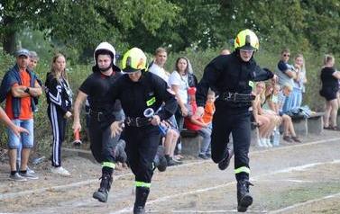 ZAWODY SPORTOWO POŻARNICZE 49