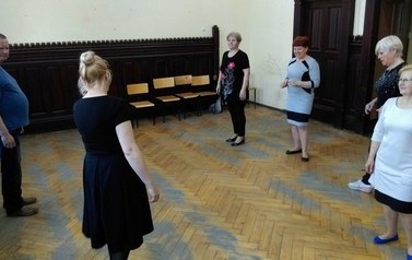 Praca w sekcjach 