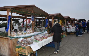 Jarmark Świąteczny 81