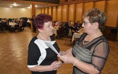 Walentynkowy Dzień Babci i dziadka w Oddziale Rejonowym PZERiI w Rogoźnie 11