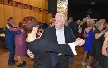 Walentynkowy Dzień Babci i dziadka w Oddziale Rejonowym PZERiI w Rogoźnie 18