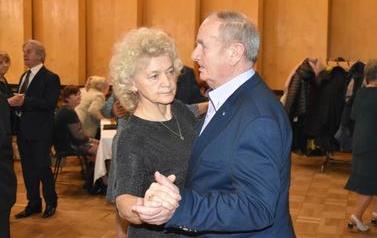 Walentynkowy Dzień Babci i dziadka w Oddziale Rejonowym PZERiI w Rogoźnie 45
