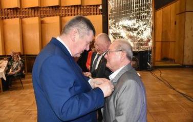 Walentynkowy Dzień Babci i dziadka w Oddziale Rejonowym PZERiI w Rogoźnie 64