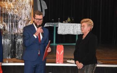 Walentynkowy Dzień Babci i dziadka w Oddziale Rejonowym PZERiI w Rogoźnie 71