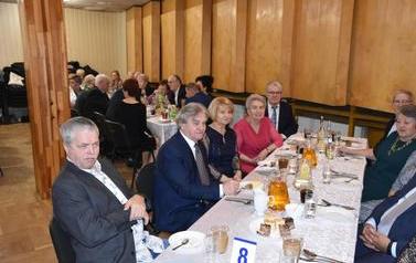 Walentynkowy Dzień Babci i dziadka w Oddziale Rejonowym PZERiI w Rogoźnie 76