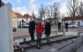 Delegacja Koła Sybirak&oacute;w w Rogoźnie
