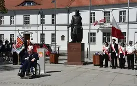 43