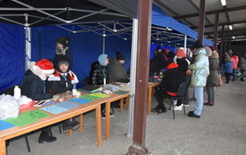 Jarmark Świąteczny 77