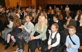 "Żaden dzień się nie powt&oacute;rzy" w konkursie recytatorskim 33