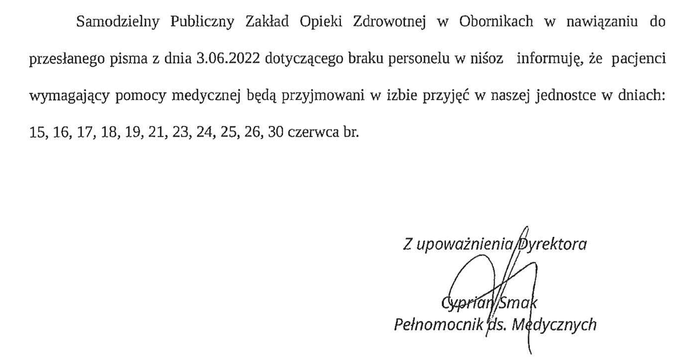 czarny tekst na białym tle