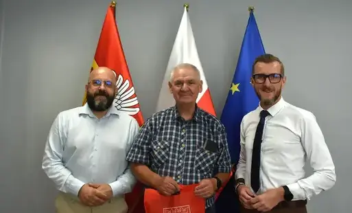 Zdjęcie do Wyjątkowy gość w Urzędzie Miejskim w Rogoźnie