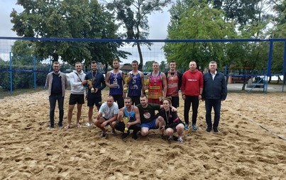 Zdjęcie do II turniej piłki siatkowej plażowej o Puchar Kierownika OSiR