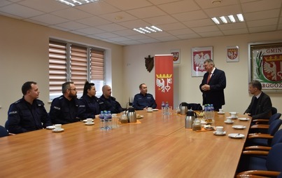 Zdjęcie do Spotkanie z Funkcjonariuszami z Komisariatu Policji w Rogoźnie