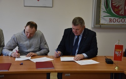Zdjęcie do Pierwsza umowa w ramach realizacji programu priorytetowego &bdquo;Ciepłe Mieszkanie"