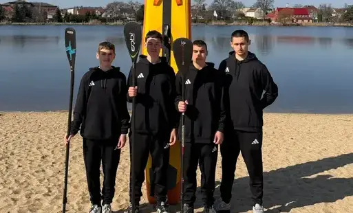 Zdjęcie do Rozwijamy projekt wsp&oacute;łpracy pomiędzy KOMSPORTEM i Akademią SUP Rogoźno