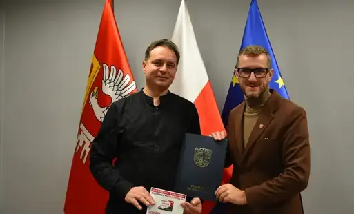 Zdjęcie do Idziemy za ciosem! Kolejny partner Rogozińskiej Karty Seniora!